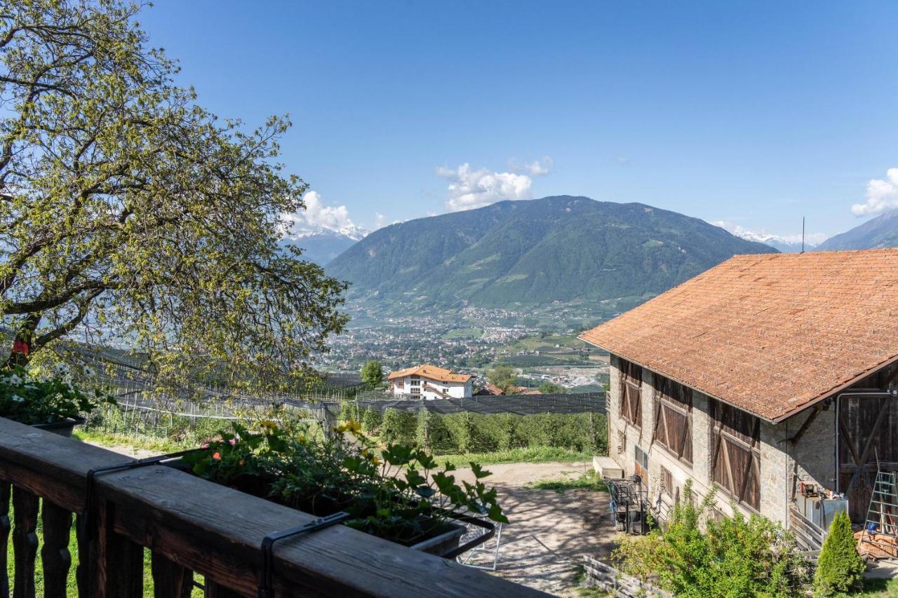 Ferienwohnung Brunjaunhof Schenna Luaran gambar